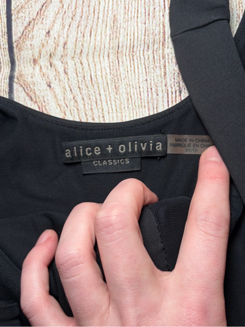 Alice + Olivia Manda Scoop Neck Bodysuit - Picture 6 of 8